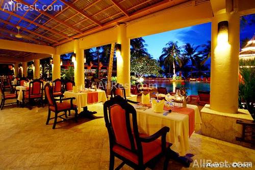 Kata Beach Resort & Spa 60